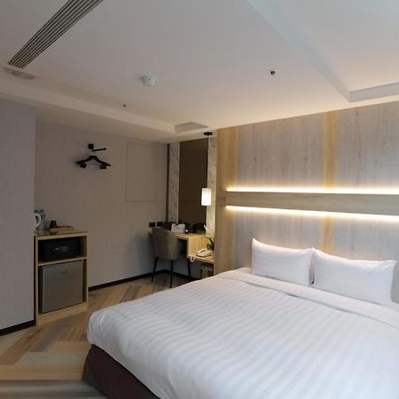 Silken Hotel Taipei Bagian luar foto