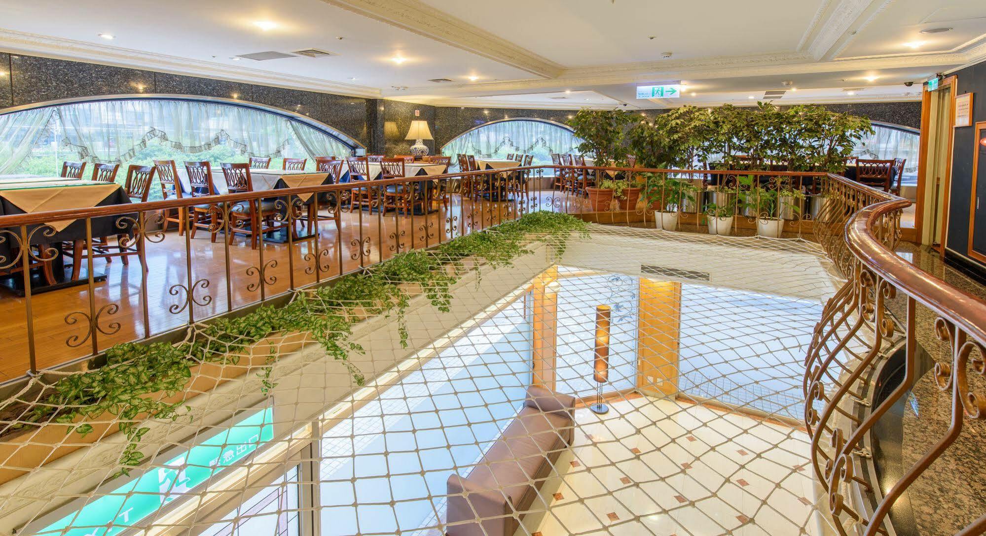 Silken Hotel Taipei Bagian luar foto